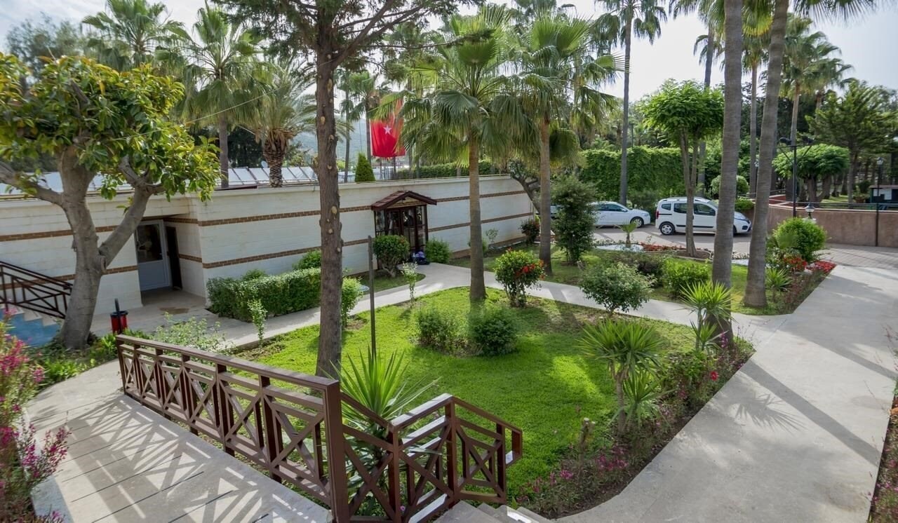 Территория Green Paradise Beach Hotel 4*